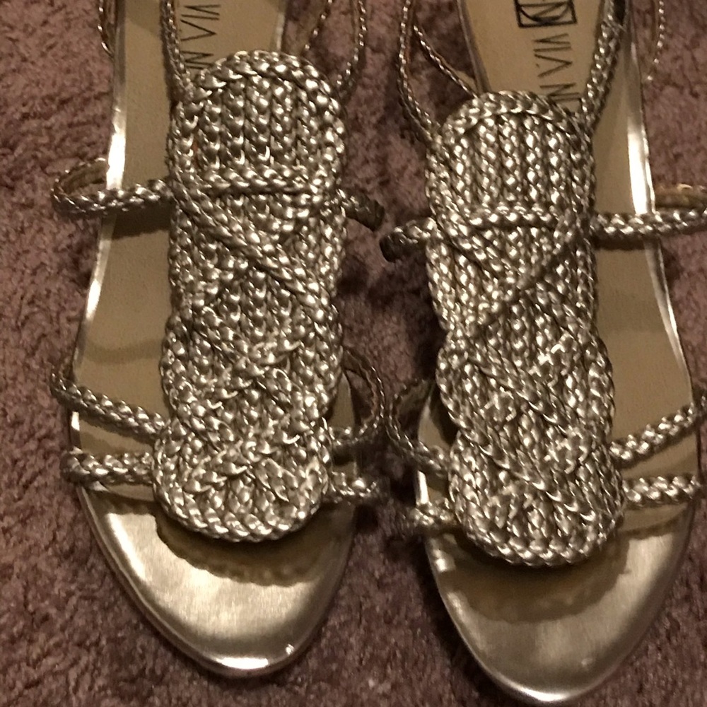Via Neroli gold strappy wedges